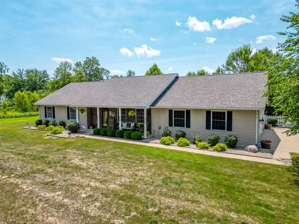 $315,000 | 923 Sycamore Road, Carbondale, IL 62901