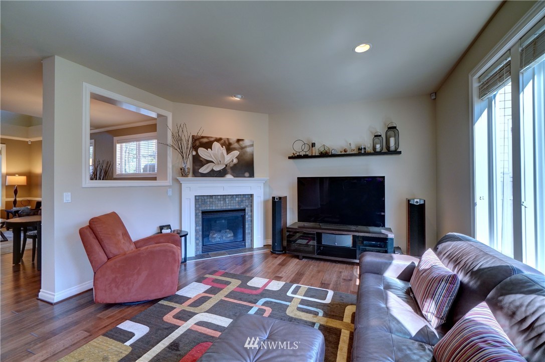 4621 Northeast 1st Street Renton, WA 98059 - Photo 14 of 30 Gallery Image 14