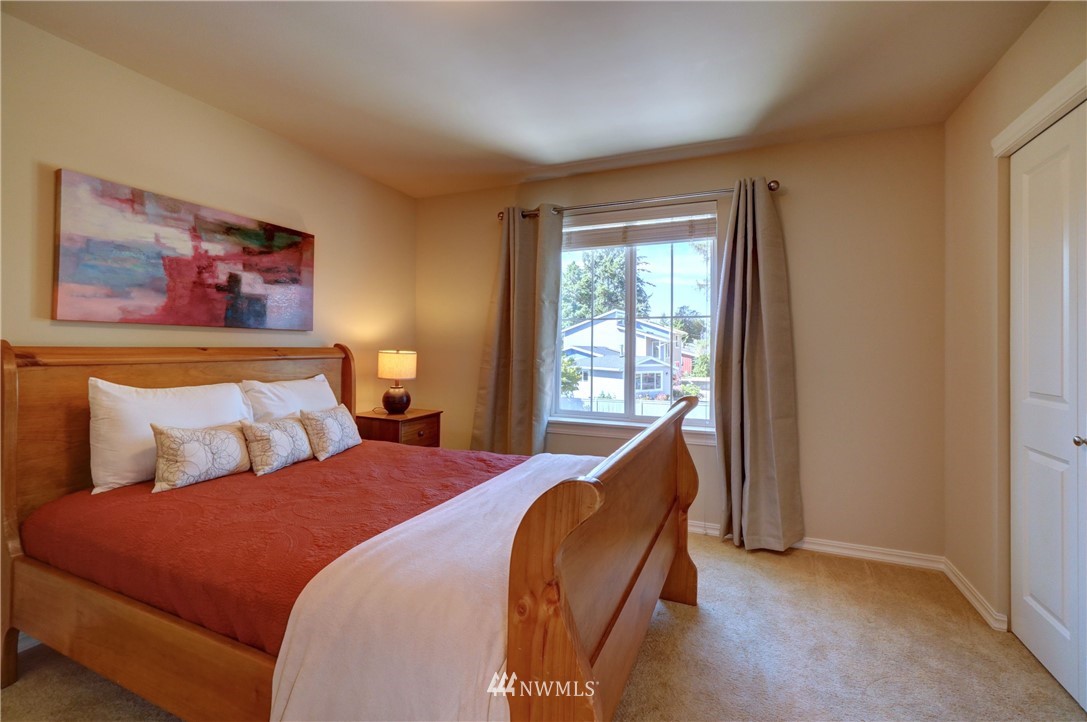 4621 Northeast 1st Street Renton, WA 98059 - Photo 23 of 30 Gallery Image 23