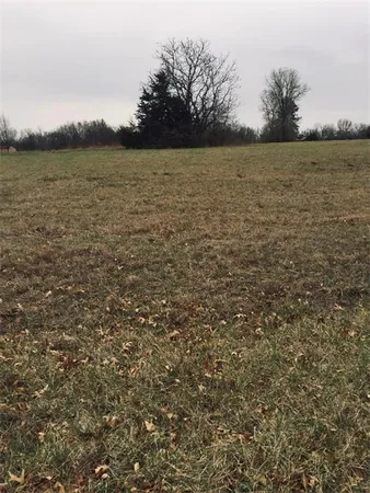 $14,000 | 22 Fox Run Drive, Mound City, KS 66056