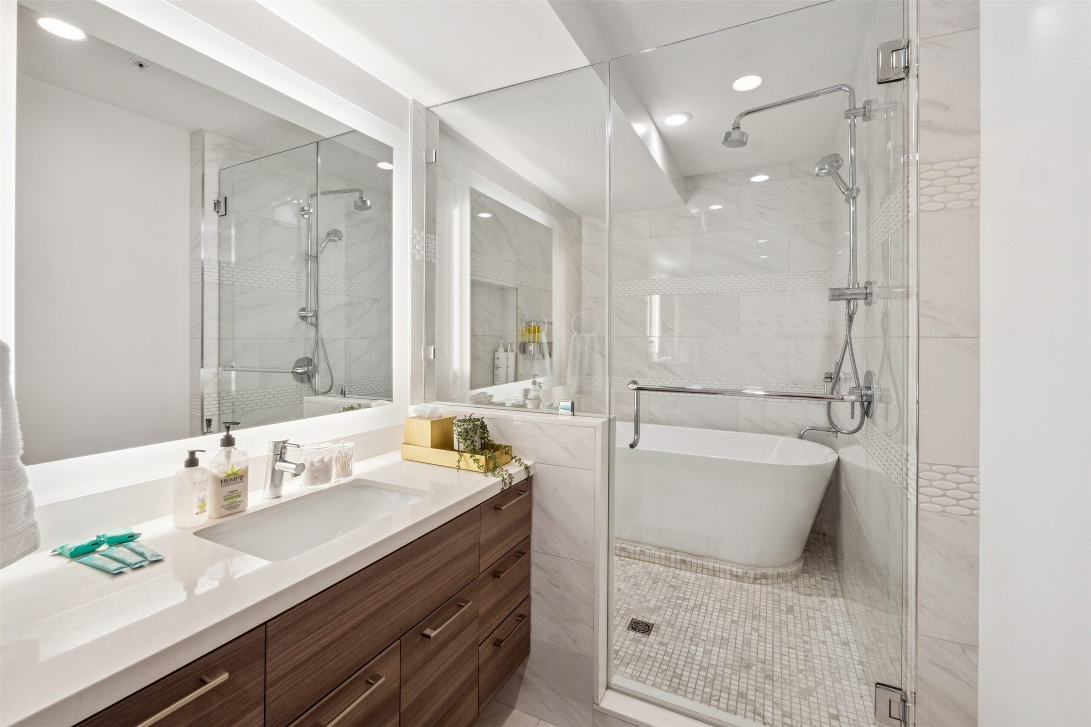 3333 Lake Street, Unit TH5 Houston, TX 77098 - Photo 22 of 50 a bathroom with a granite countertop sink mirror and a