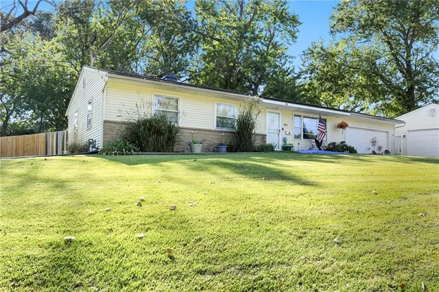 $304,900 | 8855 East 53rd Terrace, Raytown, MO 64133