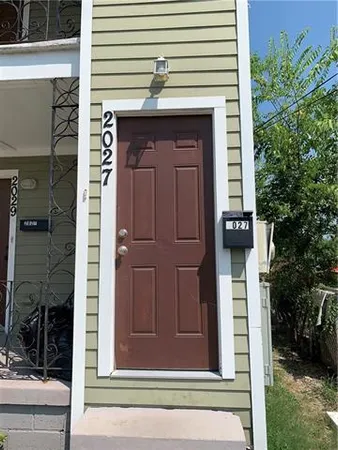 $1,100 | 2027 Feliciana Street, New Orleans, LA 70117