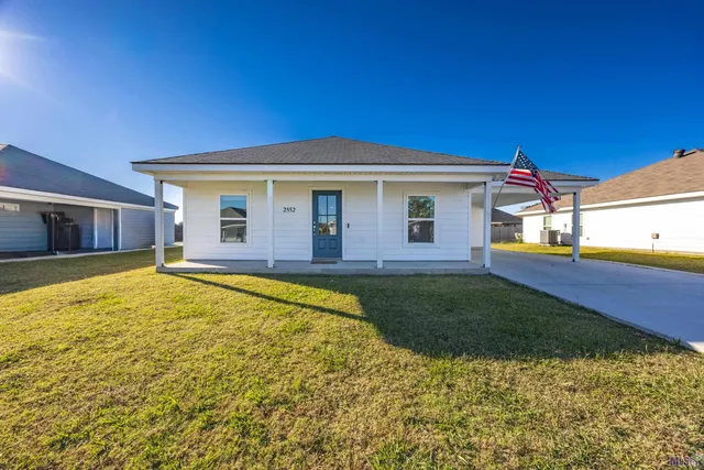 $215,000 | 2552 Pineneedle Street, Thibodaux, LA 70301