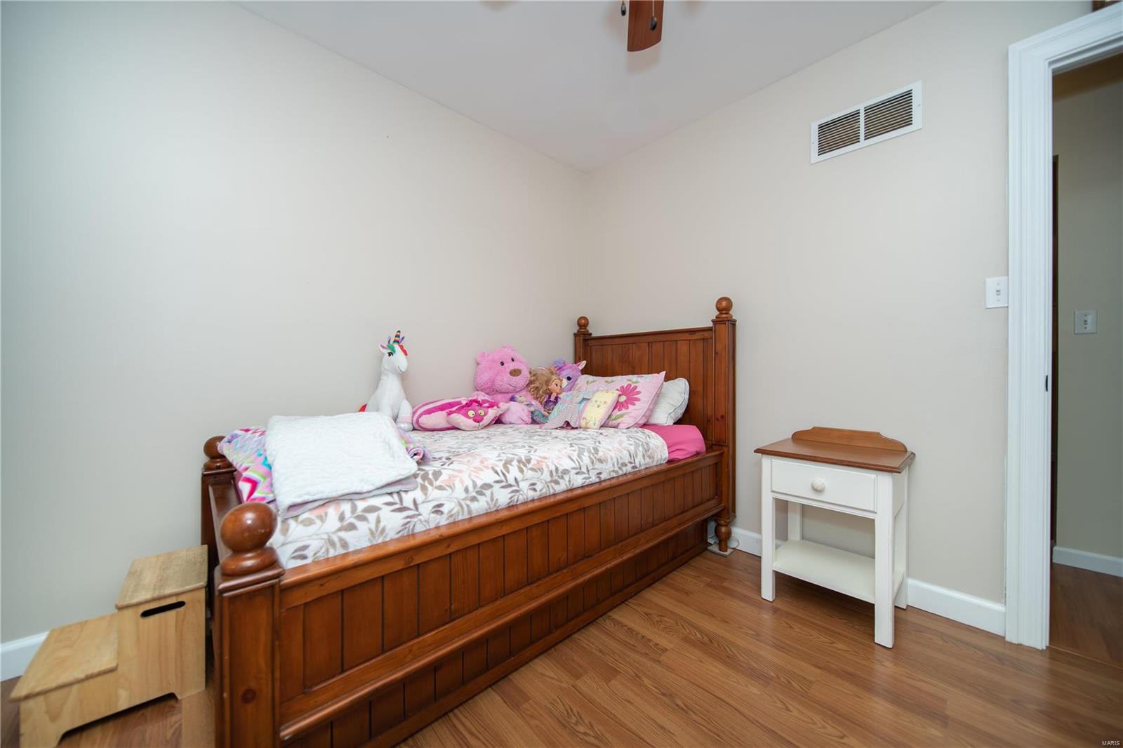 699 Walnut Point Court Ballwin, MO 63021 - Photo 12 of 28