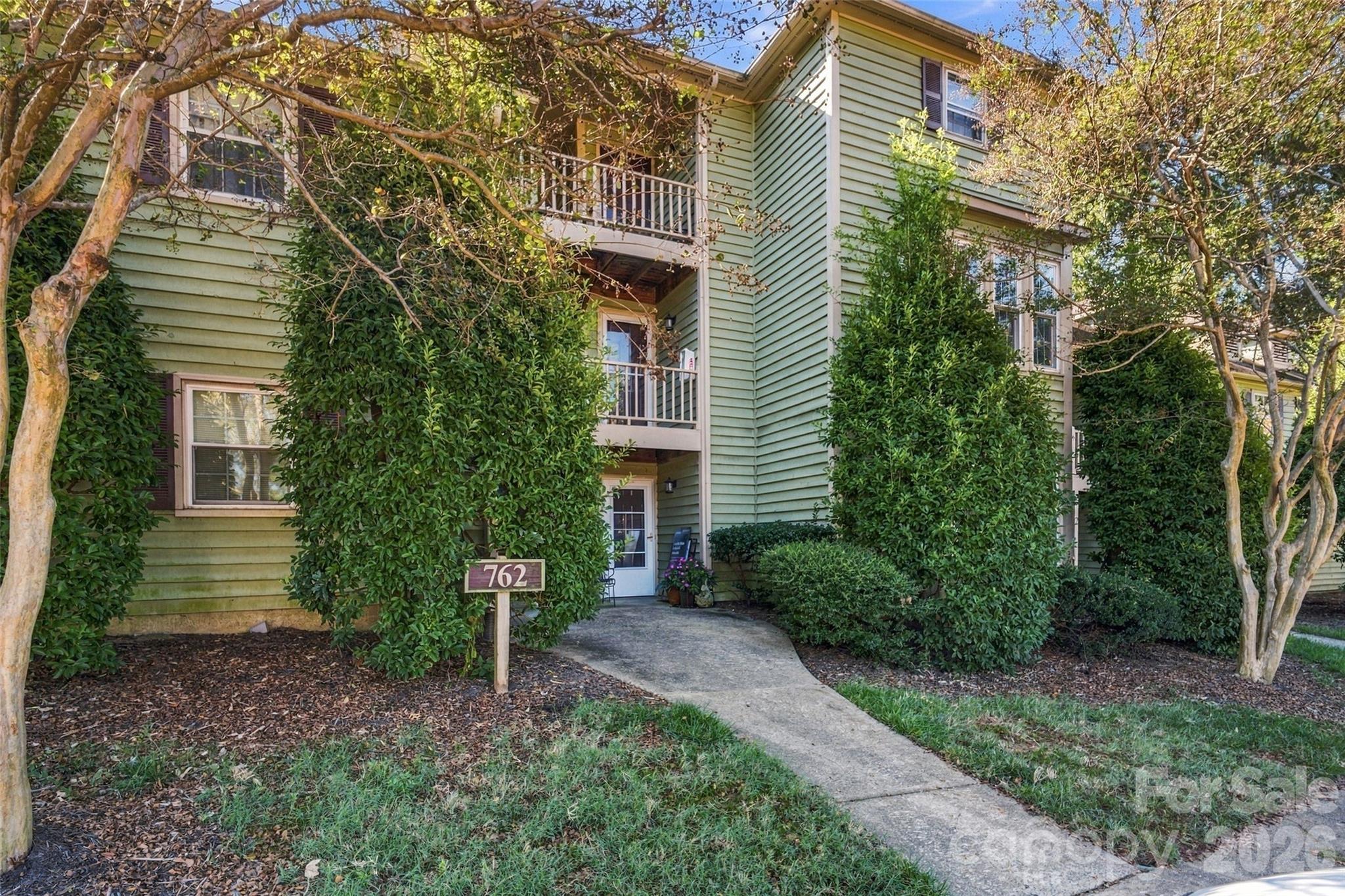 762 Marsh Road, Unit 7 Charlotte, NC 28209 - Photo 4 of 38 Gallery Image 4