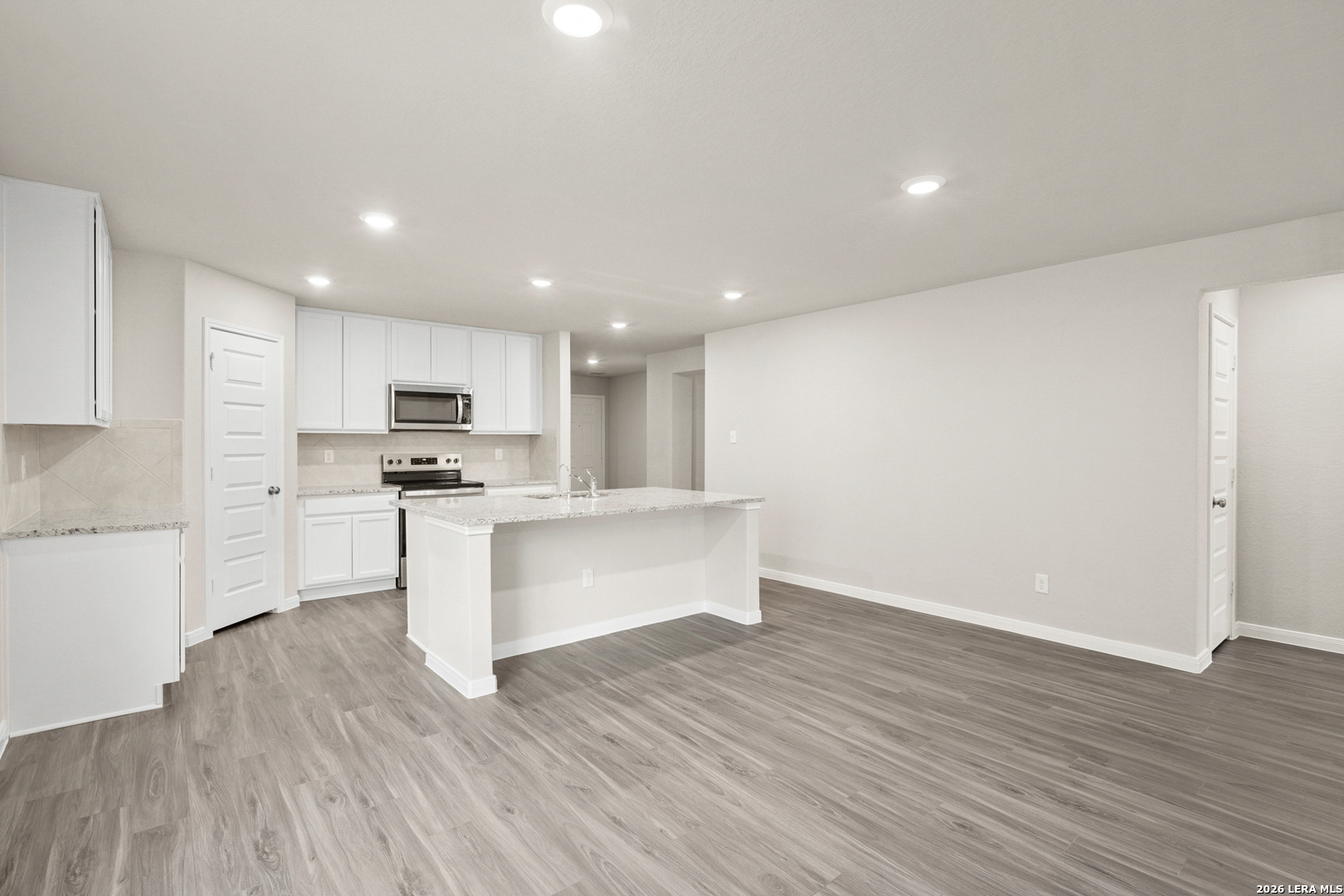 1208 Sweden Seguin, TX 78155 - Photo 11 of 32