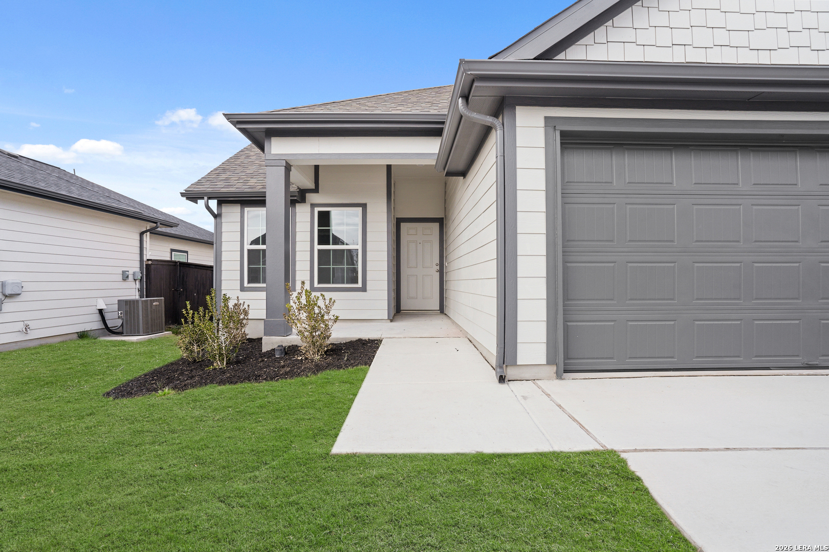 1208 Sweden Seguin, TX 78155 - Photo 3 of 32