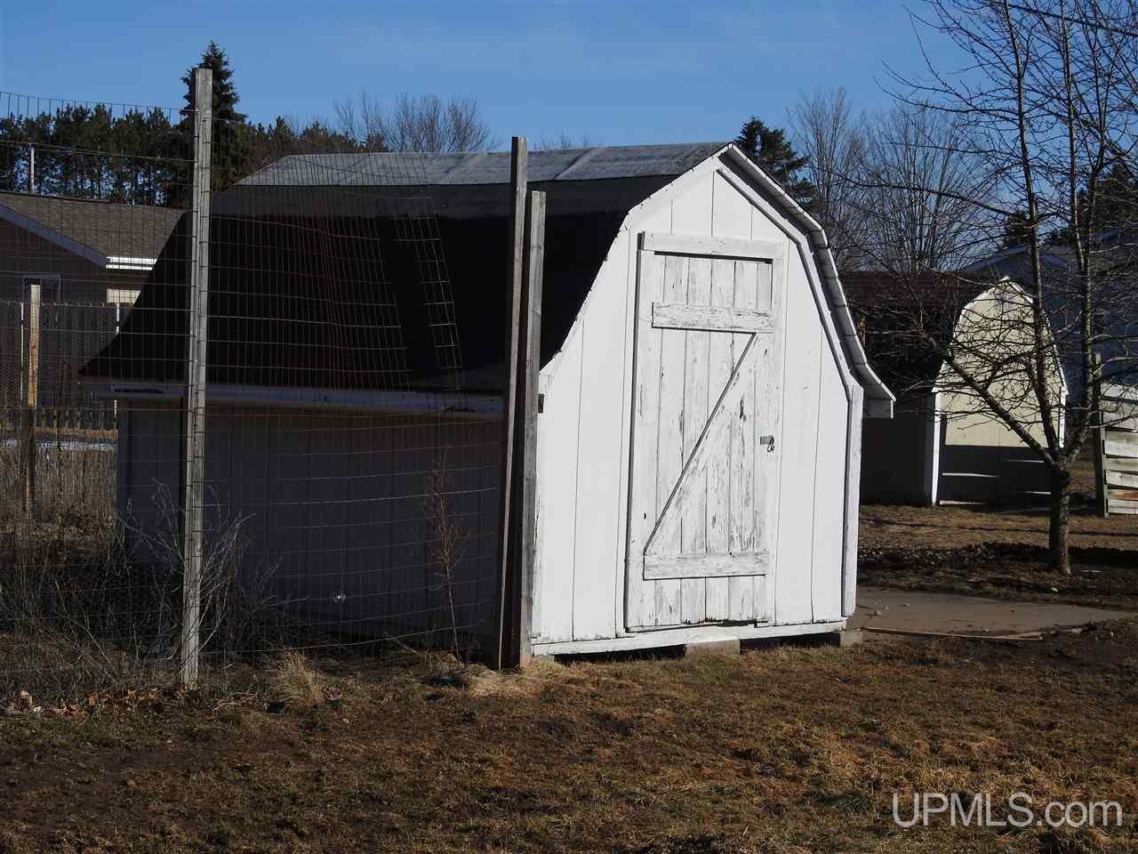 662 Division Street Quinnesec, MI 49876 - Photo 27 of 33