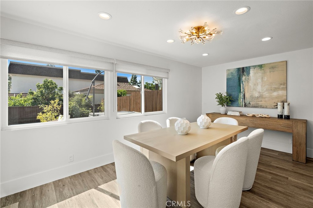 33 Seton Road Irvine, CA 92612 - Photo 9 of 40 Separate dining area just off the kitchen