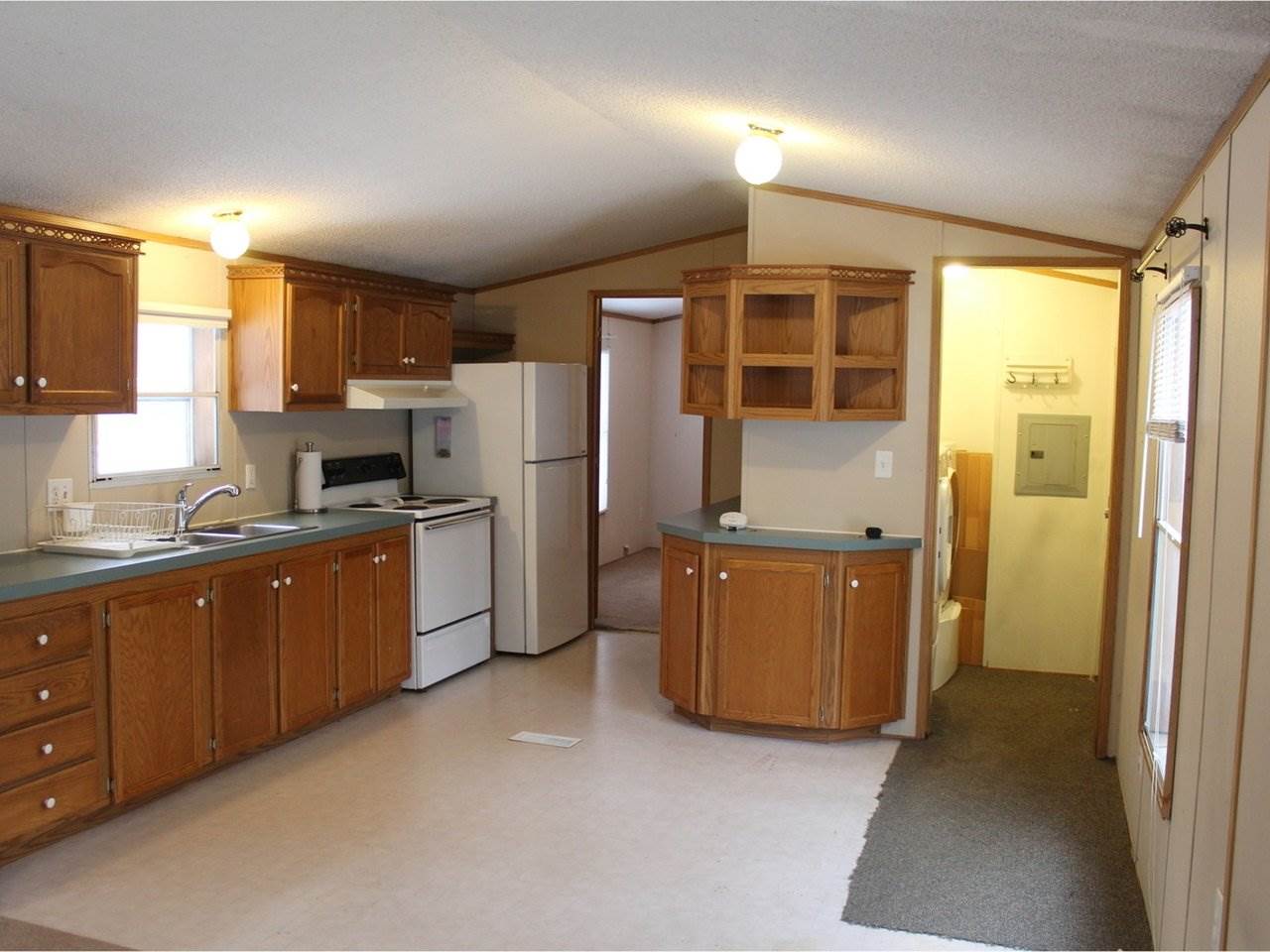 94 Wilmington Road Colchester, VT 05446 - Photo 4 of 11 Gallery Image 4