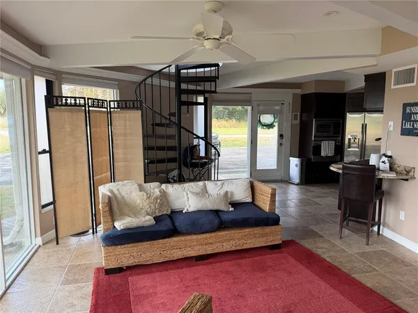 $2,000 | 15760 Southeast 140th Avenue, Weirsdale, FL 32195