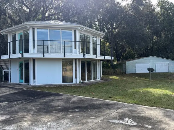 $2,000 | 15760 Southeast 140th Avenue, Weirsdale, FL 32195