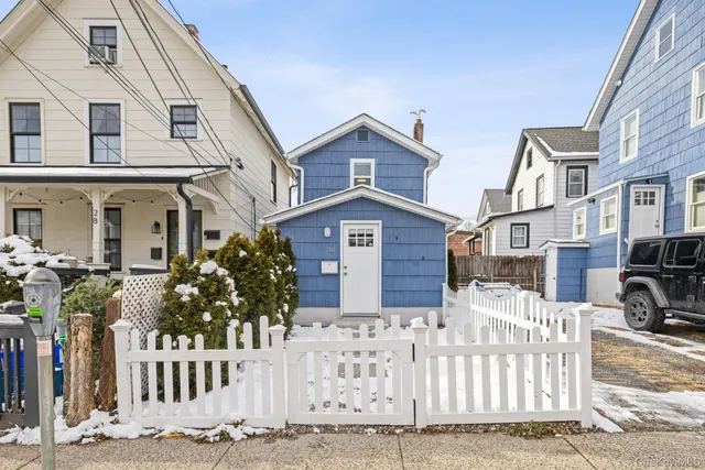 $1,900 | 30 Bridge Street, Nyack, NY 10960