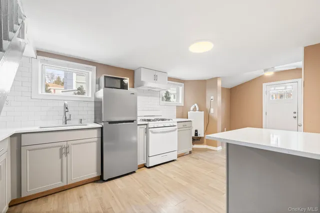 $1,900 | 30 Bridge Street, Nyack, NY 10960