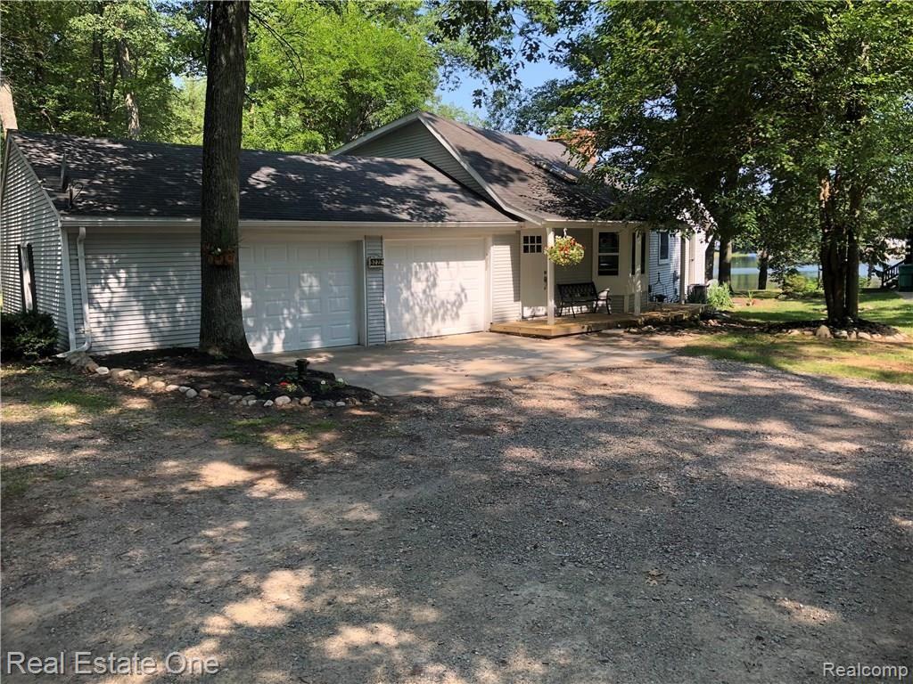 5222 Woodlane Road Clarkston, MI 48348 - Photo 39 of 50 D0C829CC-A1B7-44E9-9025-AEE433C16FB9.jpeg