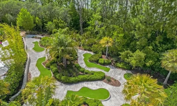 a view of outdoor space
