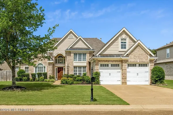 $325,000 | 3317 Devonshire Cove South, Southaven, MS 38672