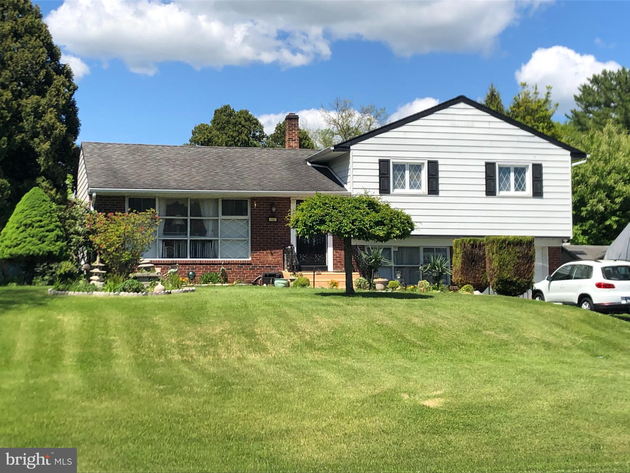 156 Dolington Road Yardley, PA 19067 - Photo 1 of 19 Gallery Image 1