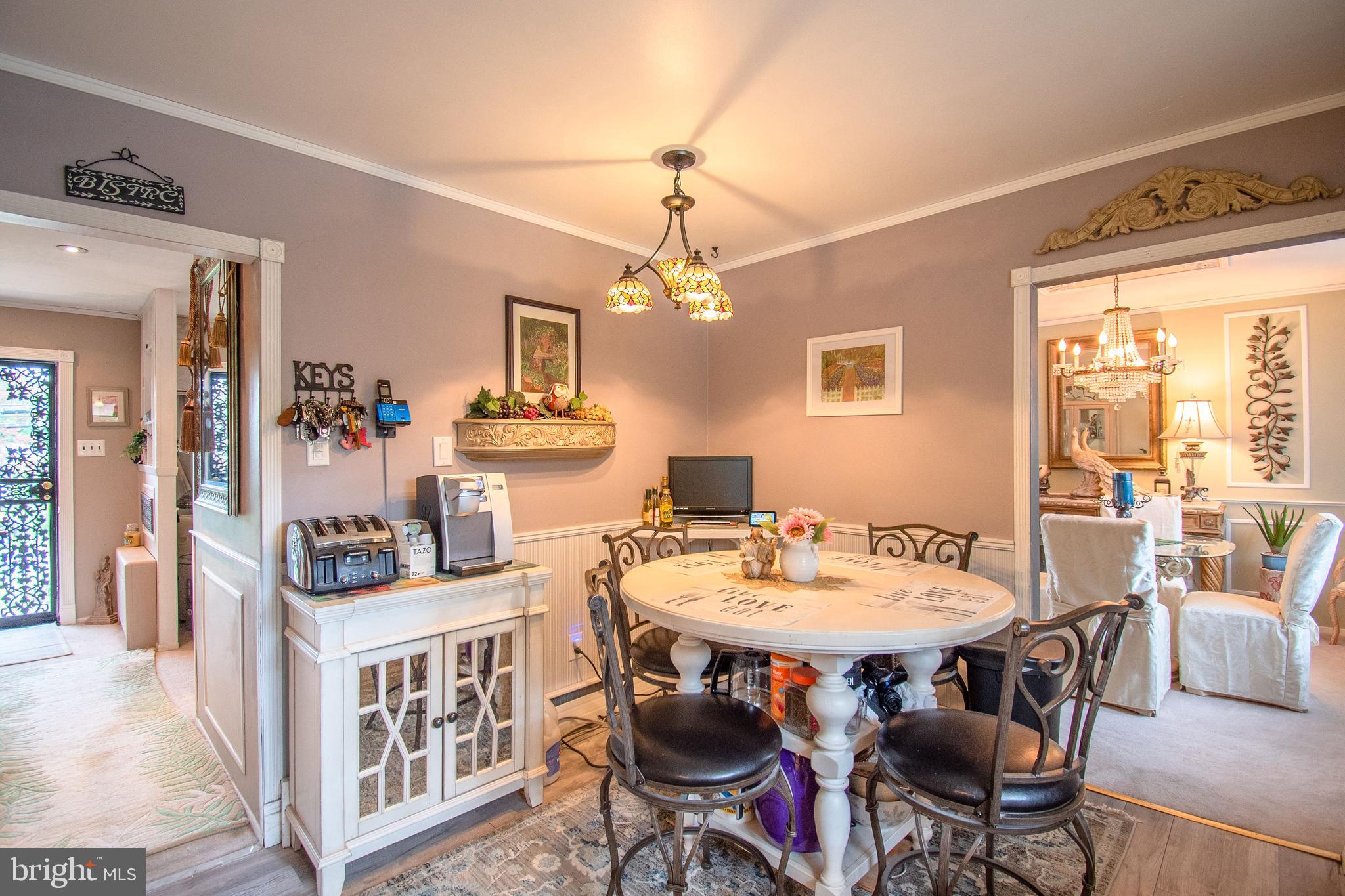 156 Dolington Road Yardley, PA 19067 - Photo 11 of 19 Eat in Kitchen