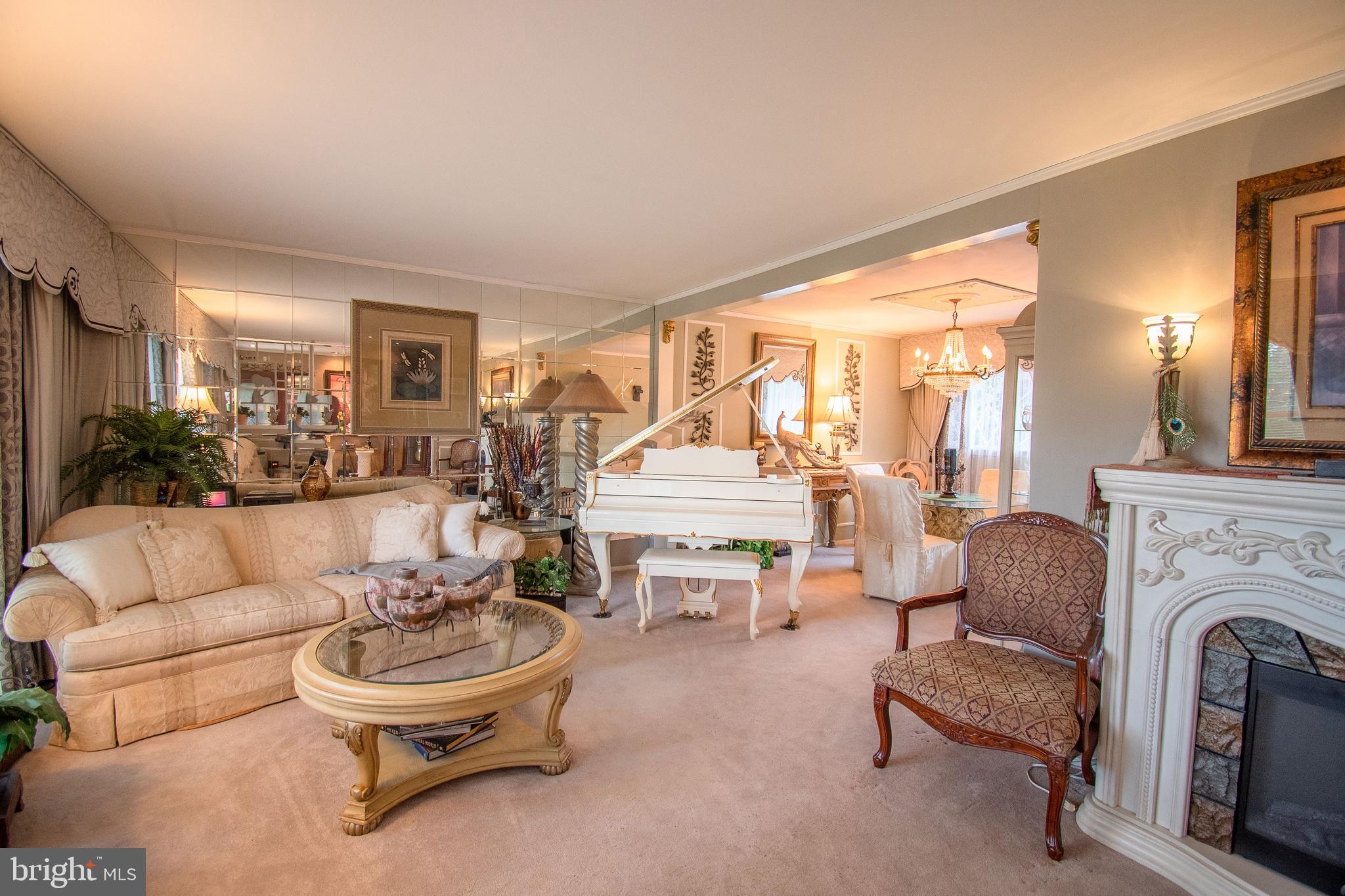156 Dolington Road Yardley, PA 19067 - Photo 4 of 19 Living room