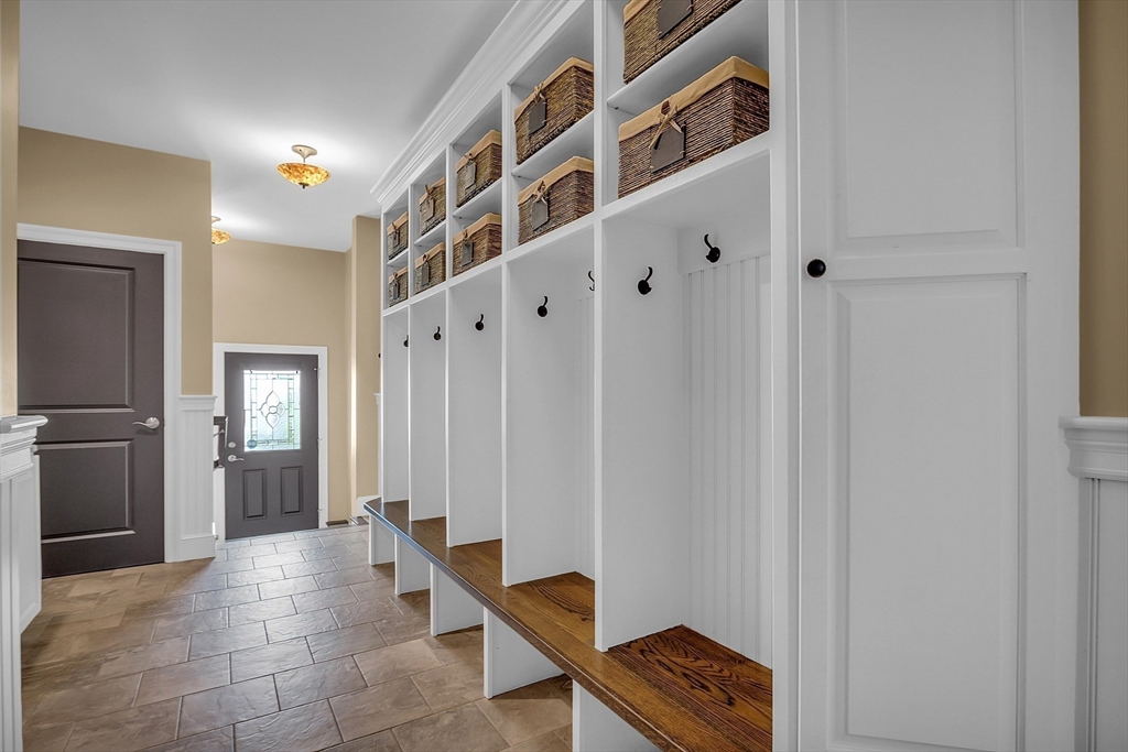 20 Amherst Road Wilmington, MA 01887 - Photo 14 of 42 Gallery Image 14