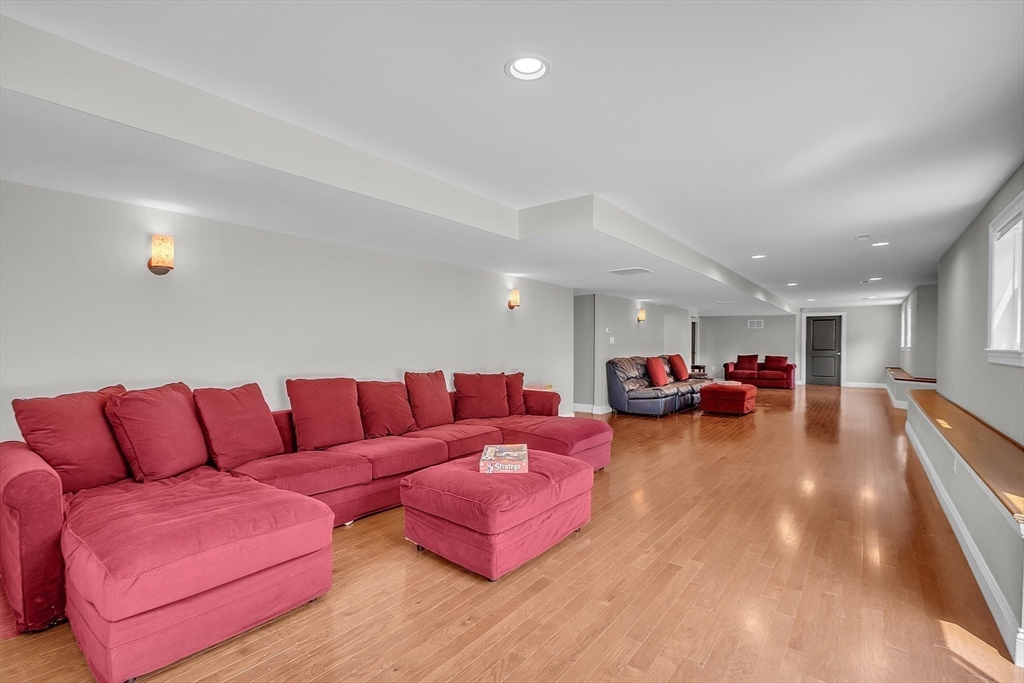 20 Amherst Road Wilmington, MA 01887 - Photo 36 of 42 Gallery Image 36