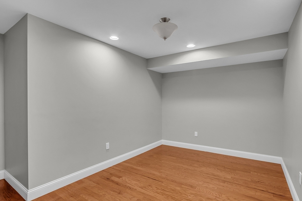 20 Amherst Road Wilmington, MA 01887 - Photo 37 of 42 Gallery Image 37