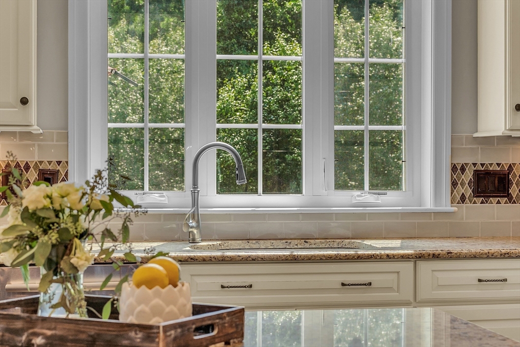 20 Amherst Road Wilmington, MA 01887 - Photo 10 of 42 Gallery Image 10