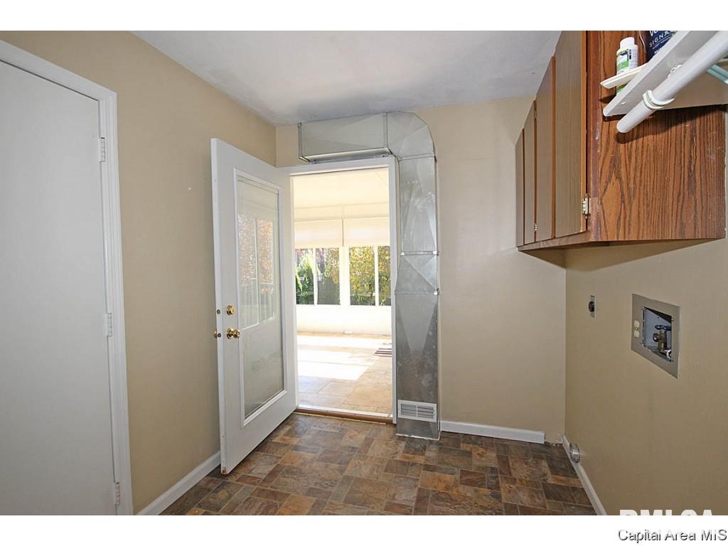 2460 Huntleigh Road Springfield, IL 62704 - Photo 14 of 35
