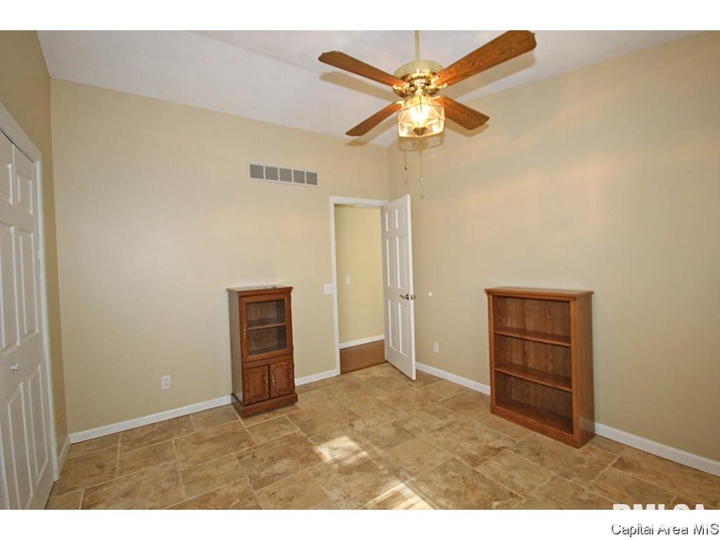 2460 Huntleigh Road Springfield, IL 62704 - Photo 26 of 35