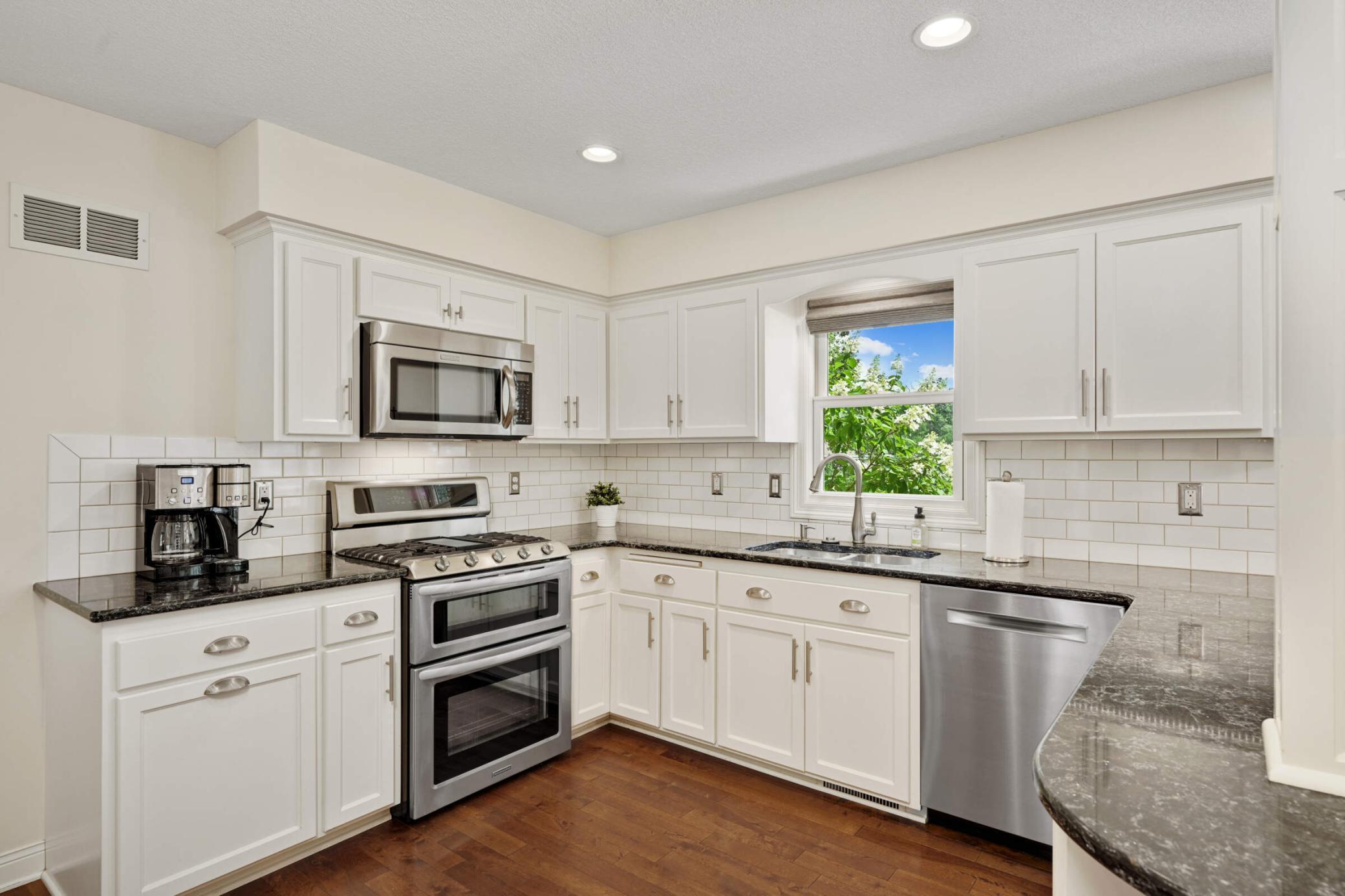 9717 Palmer Road Bloomington, MN 55437 - Photo 13 of 50 Gallery Image 13