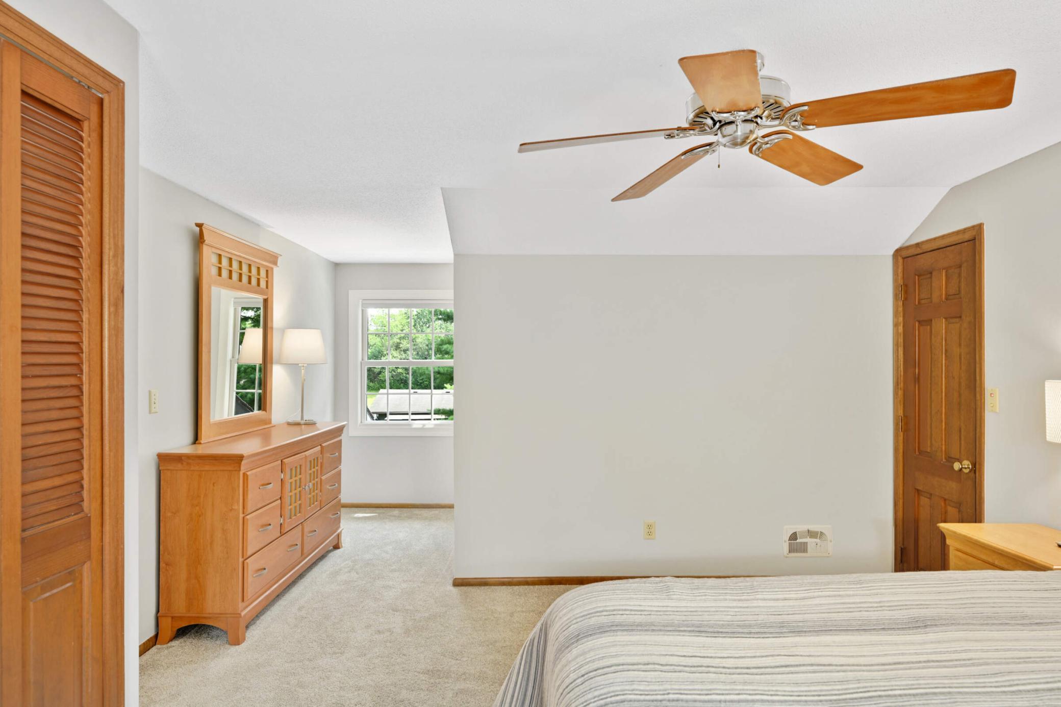 9717 Palmer Road Bloomington, MN 55437 - Photo 25 of 50 Gallery Image 25