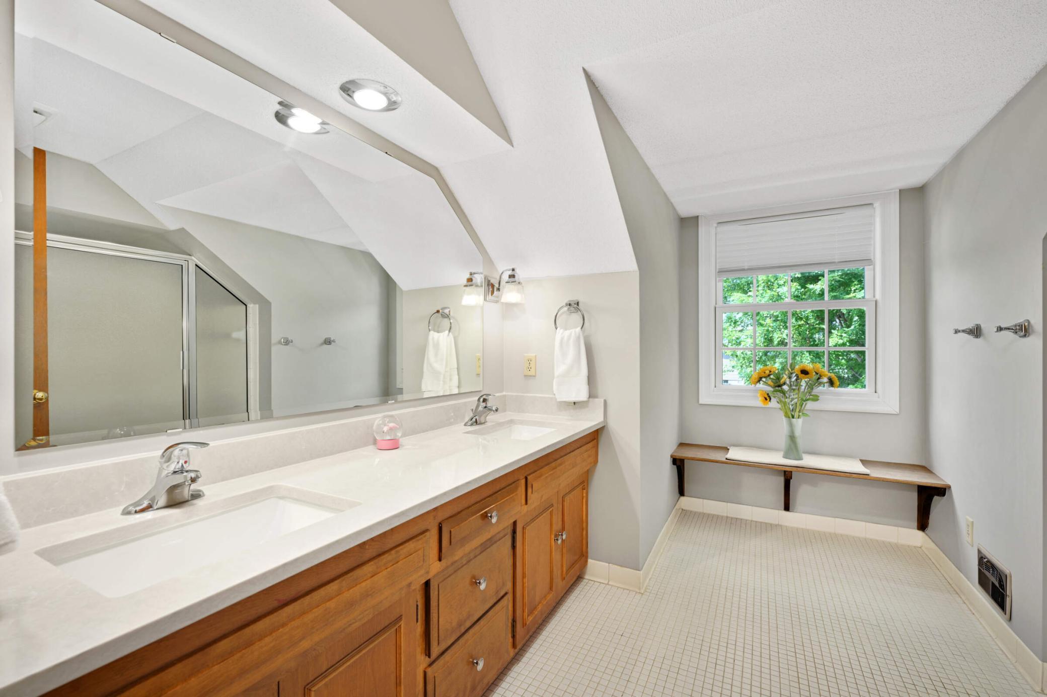 9717 Palmer Road Bloomington, MN 55437 - Photo 27 of 50 Gallery Image 27