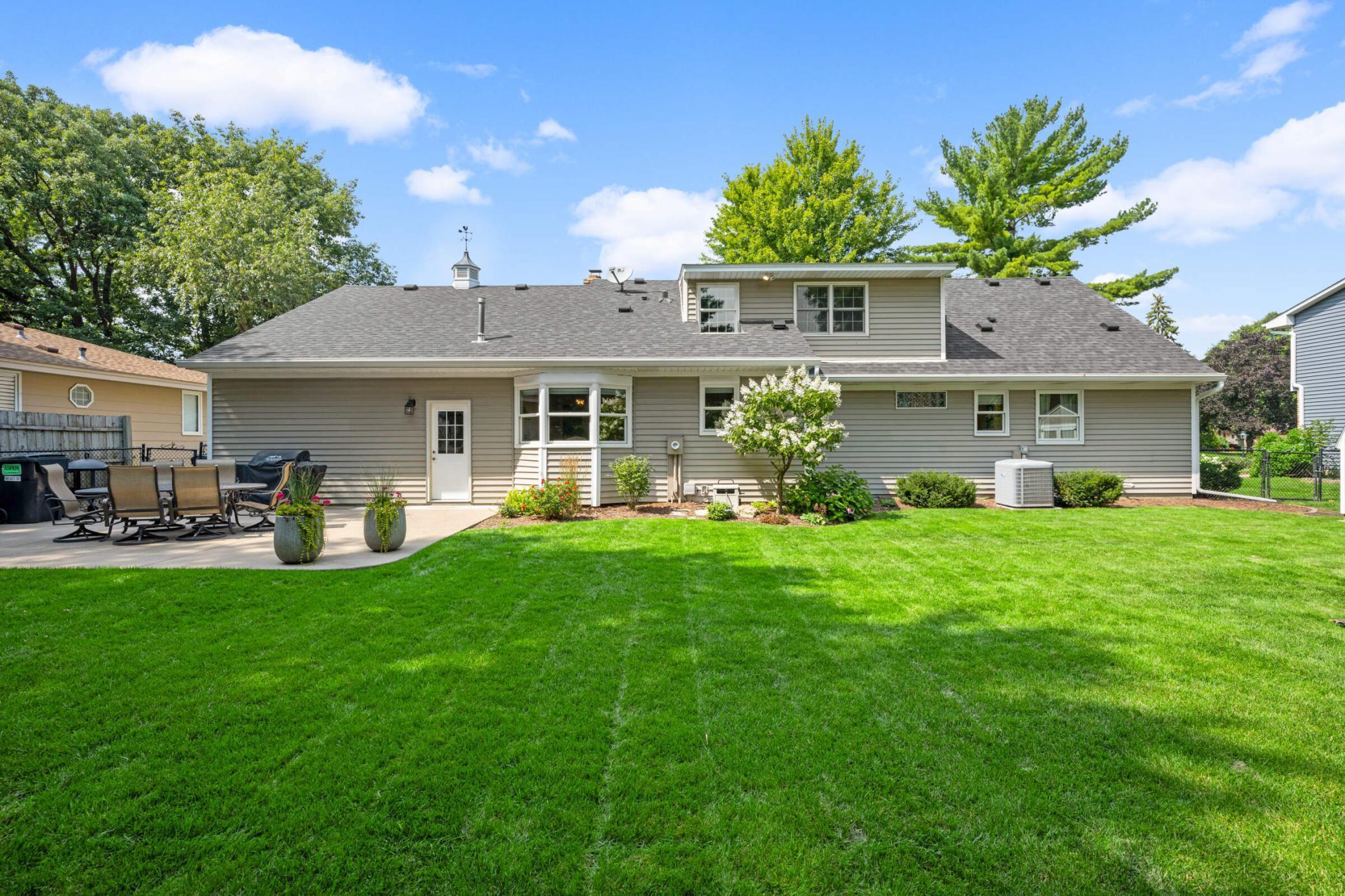 9717 Palmer Road Bloomington, MN 55437 - Photo 36 of 50 Gallery Image 36