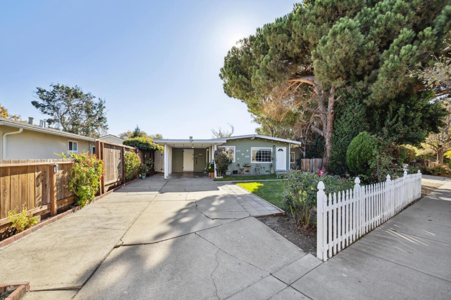 782 Hamilton Avenue Menlo Park, CA 94025 - Photo 1 of 27