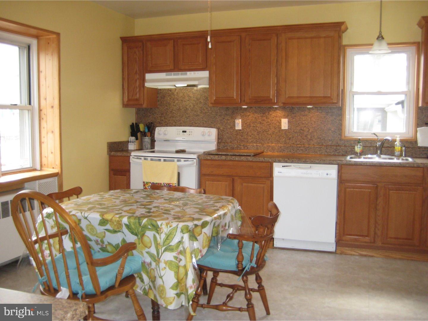 102 Lejune Road Riverton, NJ 08077 - Photo 8 of 14 Kitchen