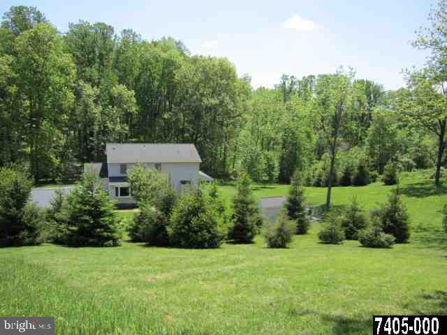 241 Morris Road Fawn Grove, PA 17321 - Photo 2 of 25 Gallery Image 2