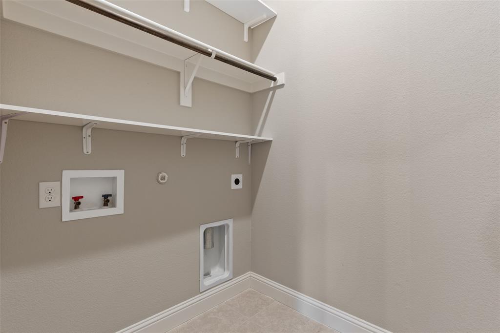 6909 Danridge Road Rowlett, TX 75089 - Photo 26 of 29 a view of closet