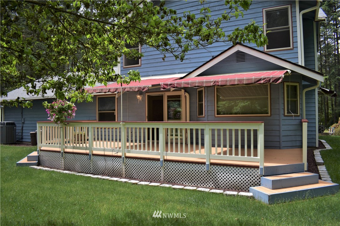 1889 Northeast Madison Road Poulsbo, WA 98370 - Photo 17 of 24 Gallery Image 17