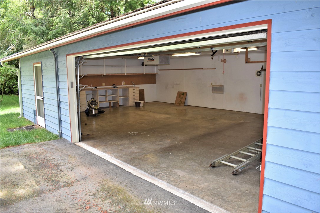 1889 Northeast Madison Road Poulsbo, WA 98370 - Photo 20 of 24 Gallery Image 20