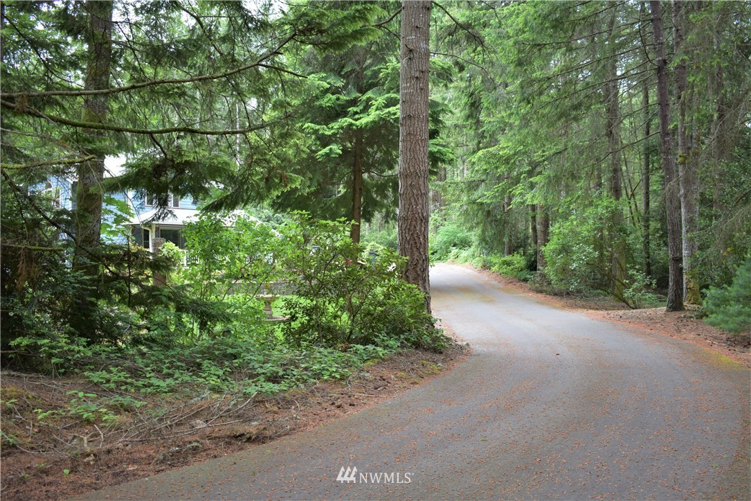 1889 Northeast Madison Road Poulsbo, WA 98370 - Photo 3 of 24 Gallery Image 3