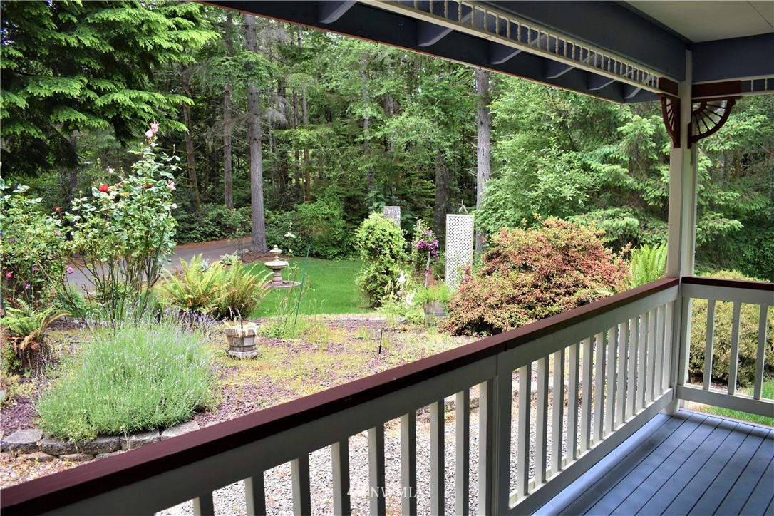 1889 Northeast Madison Road Poulsbo, WA 98370 - Photo 7 of 24 Gallery Image 7