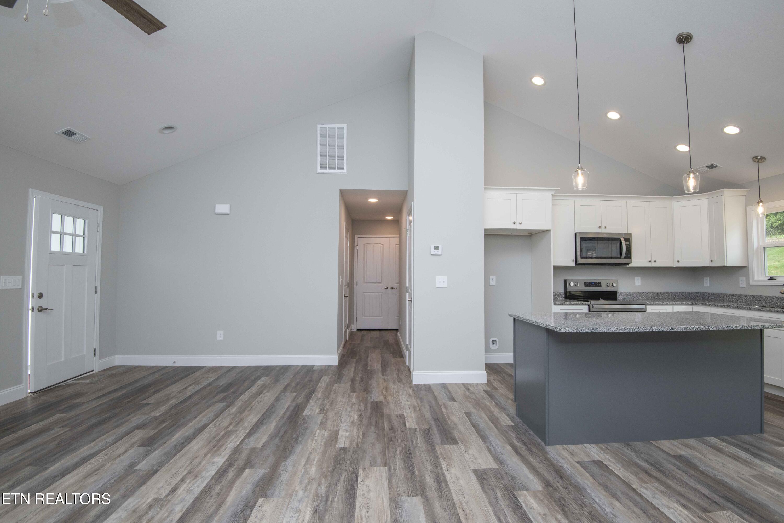 914 McAdoo Street Clinton, TN 37716 - Photo 11 of 42 11_1