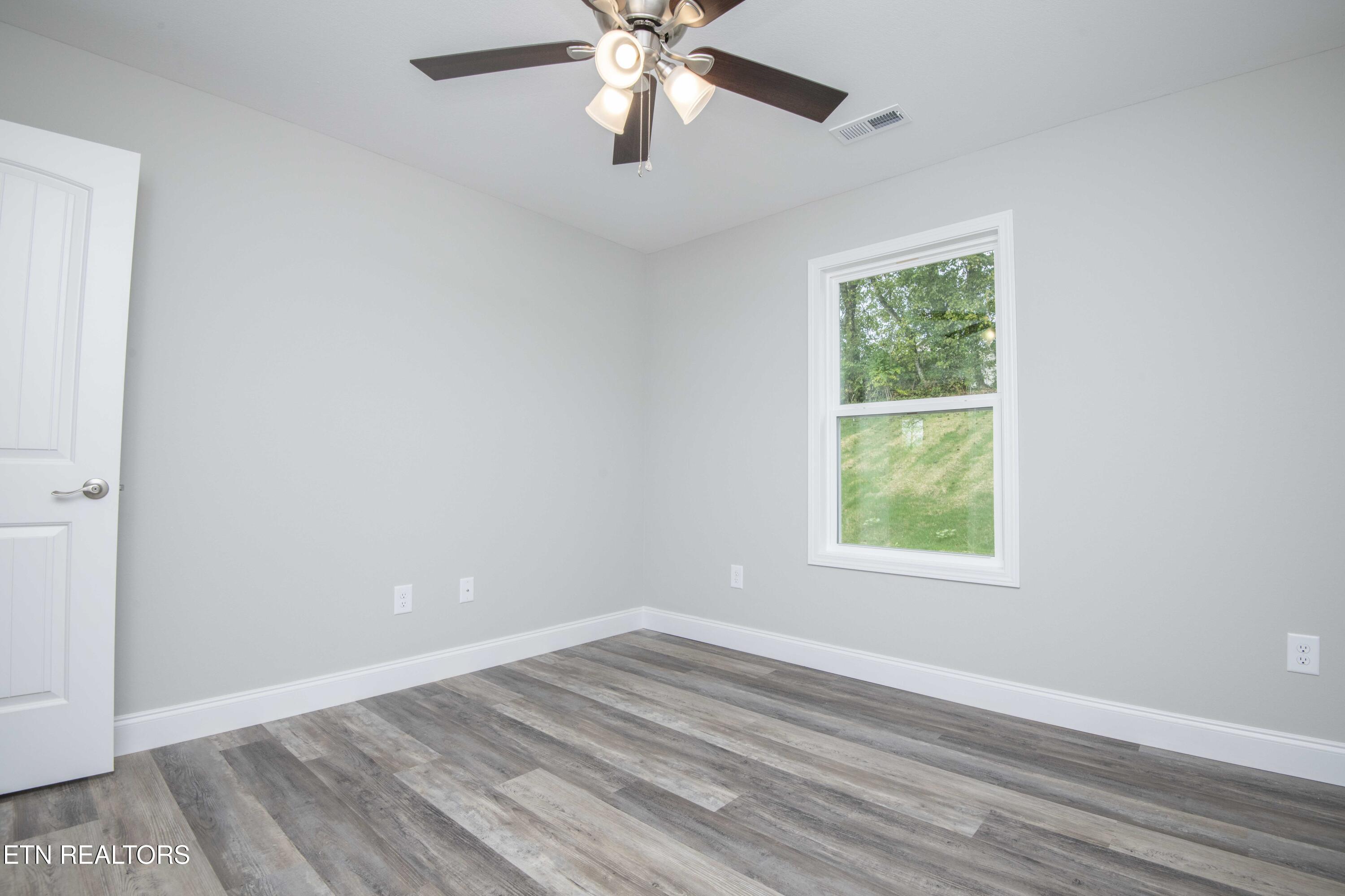 914 McAdoo Street Clinton, TN 37716 - Photo 30 of 42 30_1