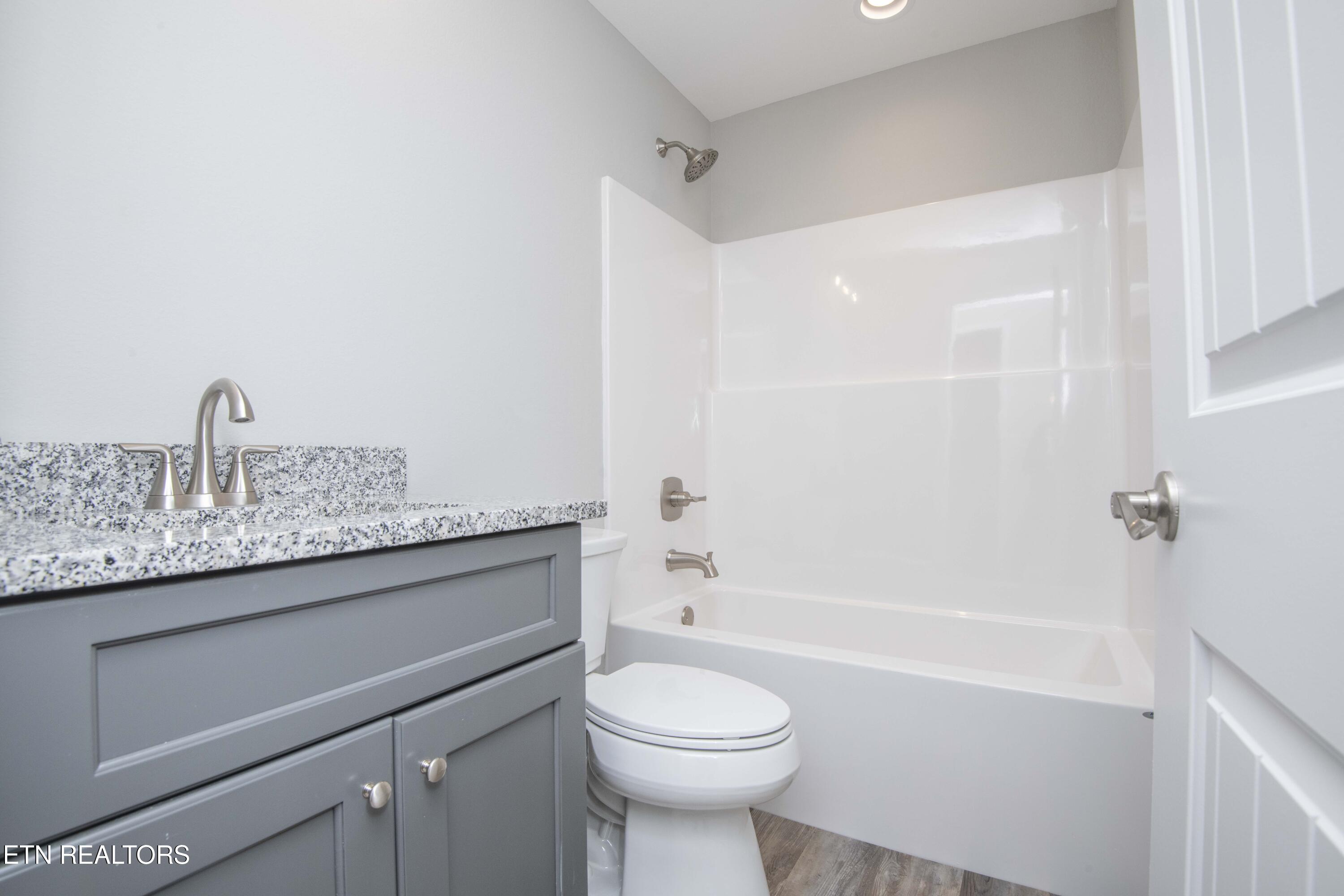 914 McAdoo Street Clinton, TN 37716 - Photo 31 of 42 31_1