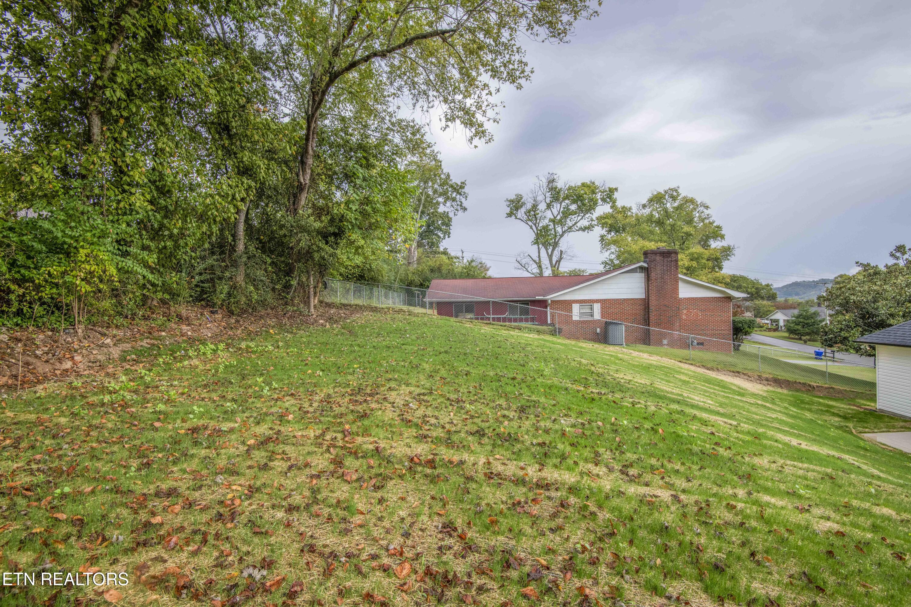 914 McAdoo Street Clinton, TN 37716 - Photo 40 of 42 41_1