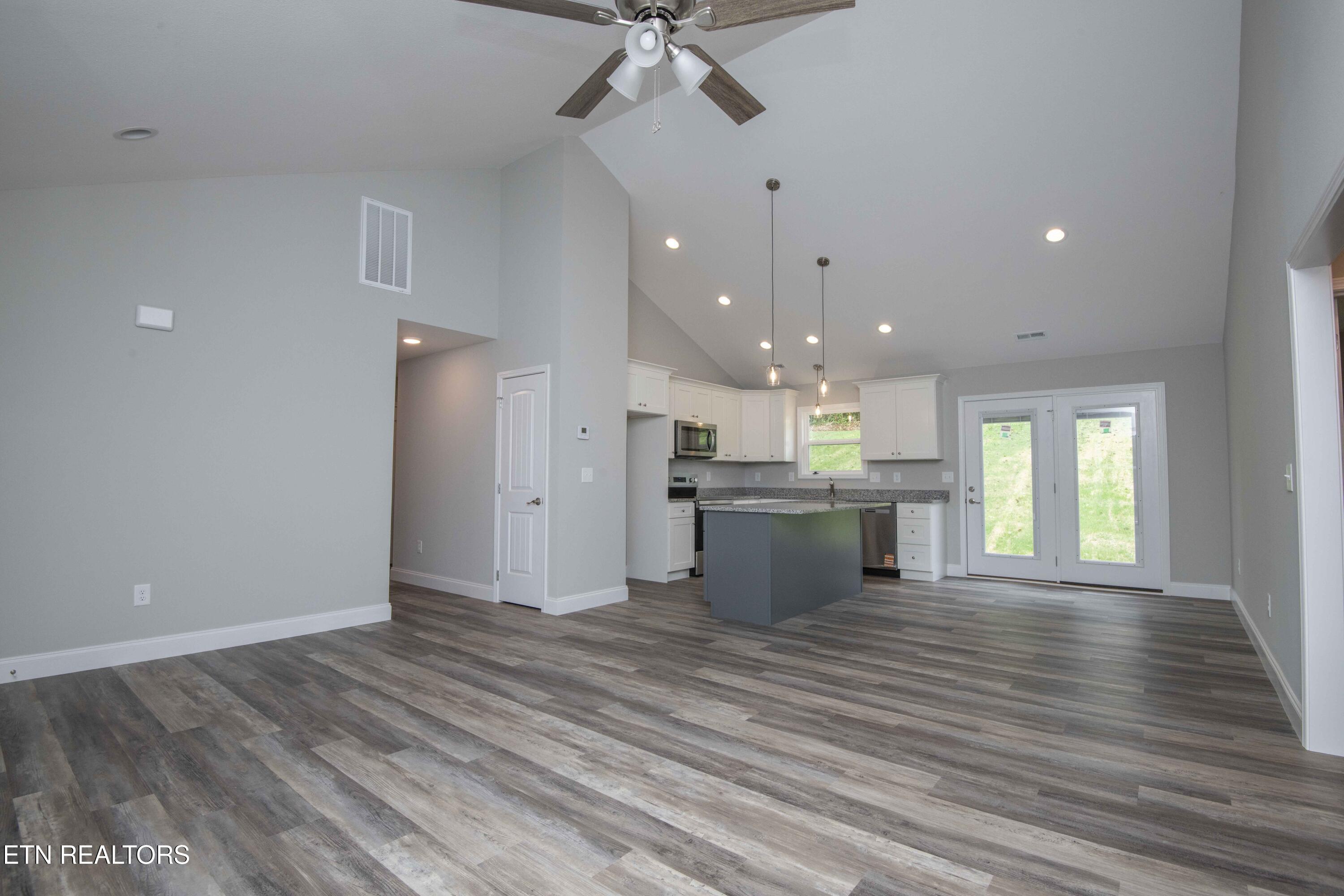 914 McAdoo Street Clinton, TN 37716 - Photo 10 of 42 10_1