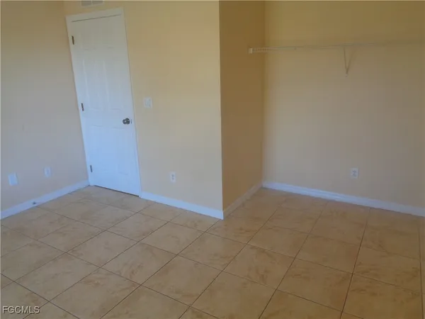 $378,900 | 461-463 Loretta Avenue South, Lehigh Acres, FL 33974
