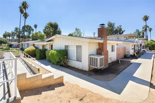 $1,175,000 | 217 Judson Street, Redlands, CA 92374